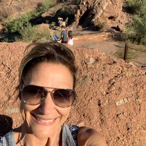 Meet your Posher, Renee